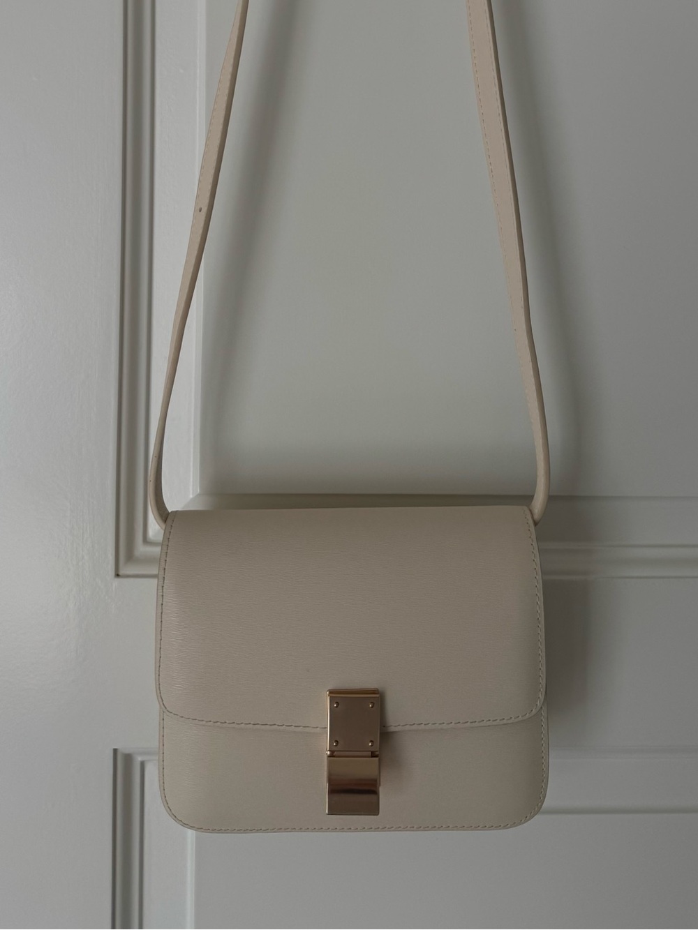 Leather Minimalist Cream Crossbody Bag with Gold-Clasp